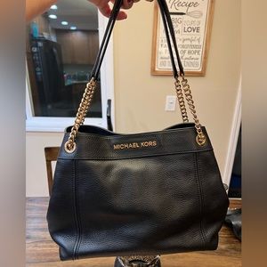 Michael Kors Jet Set pebbled leather tote gold chain